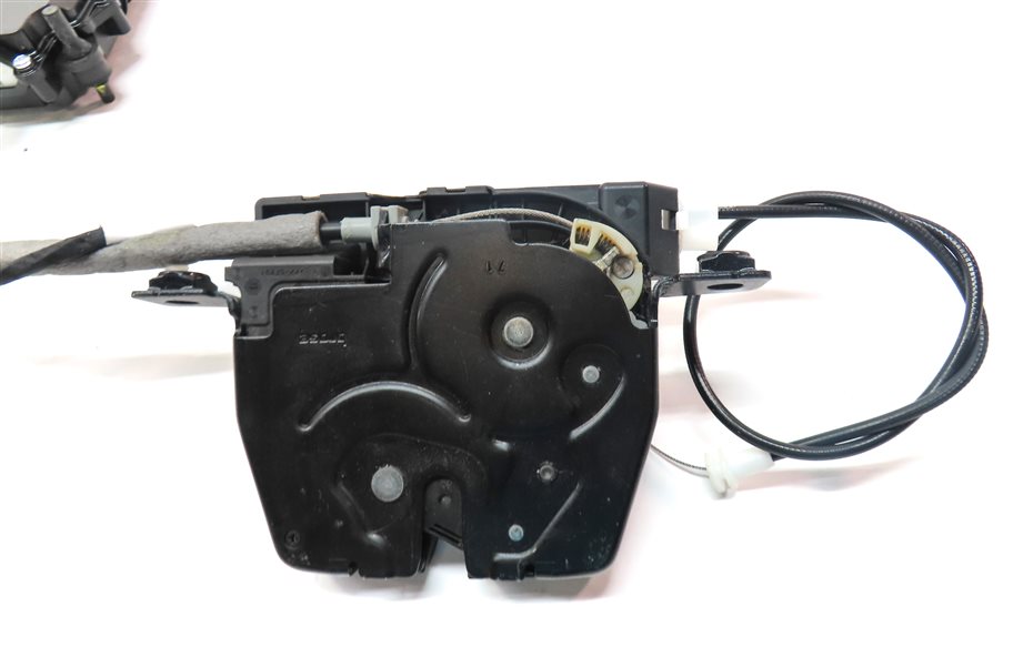 Thumbnail 9: 2014 BMW X5 (F15) REAR HATCH TRUNK LOCK LATCH w/ ACTUATOR MOTOR