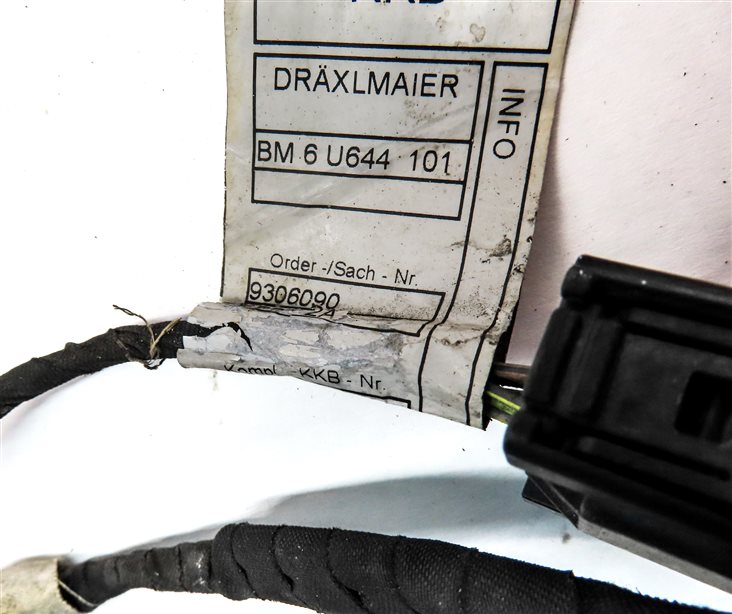 Thumbnail 5: 2014 BMW X5 F15 REAR PARK ASSIST PDC SENSOR SET 4 (White) w/ WIRE WIRING HARNESS