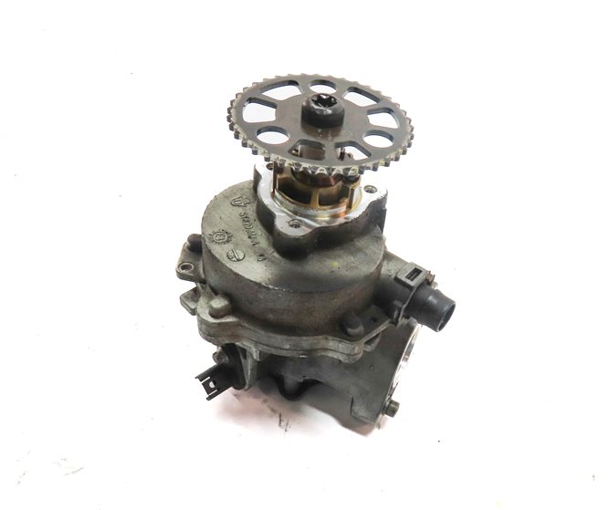 Thumbnail 1: 2014-2019 BMW 235i 335i 435i 535i 640i X4 X5 X6 - 3.0L ENGINE BRAKE VACUUM PUMP