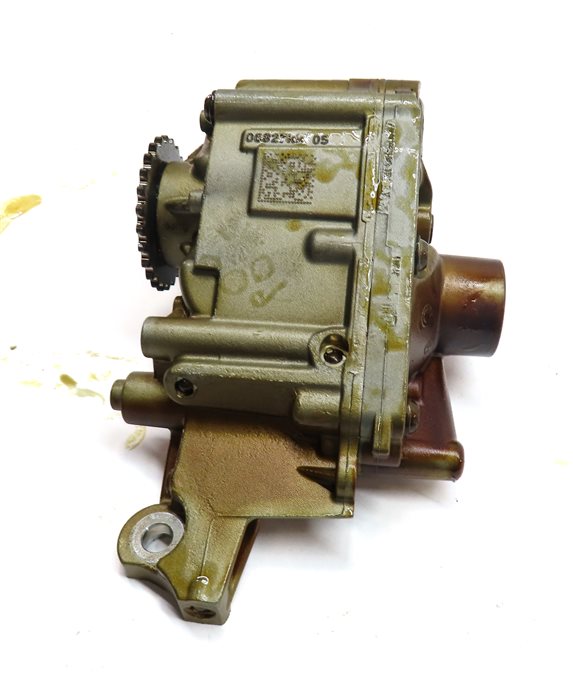 Thumbnail 5: 2014 BMW X5 (F15) 3.0L (N55) ENGINE OIL PUMP