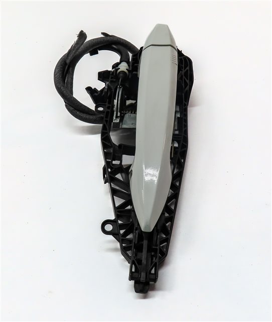 Thumbnail 3: 14-21 BMW X1 X2 X5 X6 (F15 F16 F39 F48) REAR RIGHT COMFORT DOOR HANDLE (White)