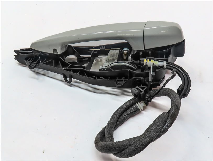Thumbnail 4: 14-21 BMW X1 X2 X5 X6 (F15 F16 F39 F48) REAR LEFT COMFORT DOOR HANDLE (White)