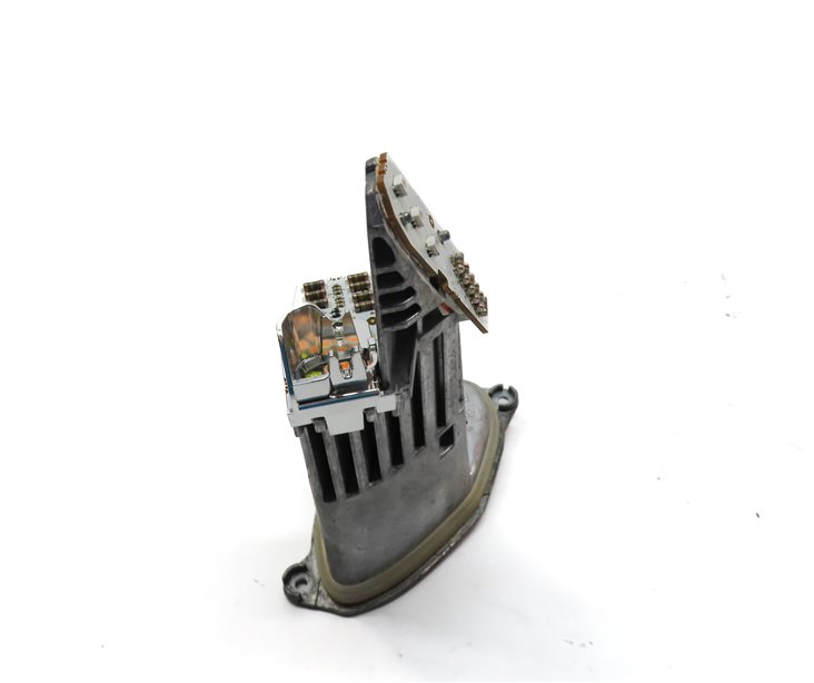 Thumbnail 4: 2014-2015 BMW X5 (F15) FRONT RIGHT PASSENGER LED TURN SIGNAL CONTROL MODULE