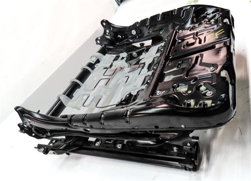Thumbnail 4: 14-18 BMW X5 (F15) RIGHT FRONT PASSENGER 10-WAY STANDARD SEAT TRACK w/ MOTORS