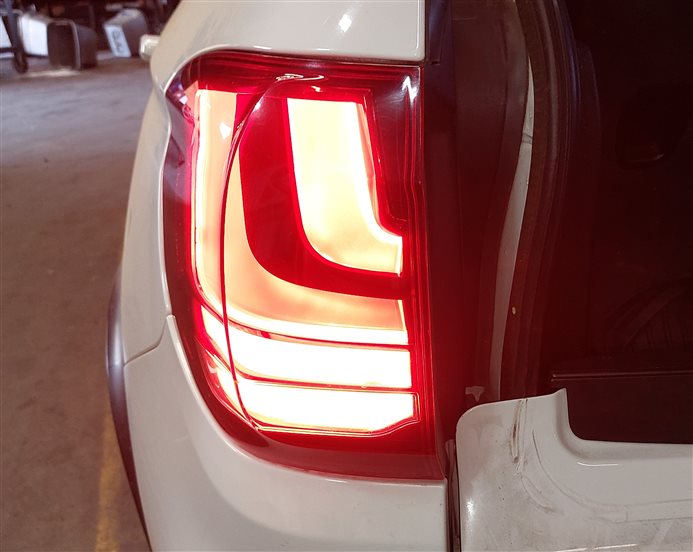 Thumbnail 2: 2014-2018 BMW X5 X5M ///M (F15 F85) LEFT DRIVER REAR TAILLIGHT BRAKE LIGHT LAMP