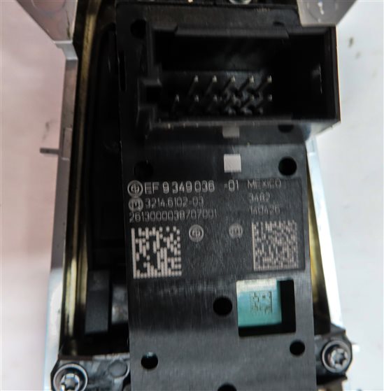 Thumbnail 7: 2014 BMW X5 (F15) EMERGENCY HILL PARKING E-BRAKE SWITCH BUTTON w/ SURROUND TRIM
