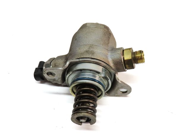 Thumbnail 4: 13-17 AUDI A4 A5 A6 Q5 TT (B8 C7 8K 8T 8R MK3) 2.0L ENGINE MECHANICAL FUEL PUMP