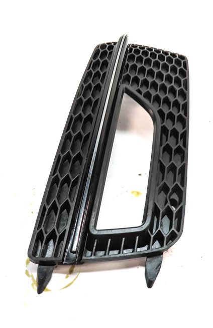 Thumbnail 3: 2013-2016 AUDI A4 (B8 8K) LEFT FRONT DRIVER FOGLIGHT GRILLE TRIM (S-LINE)