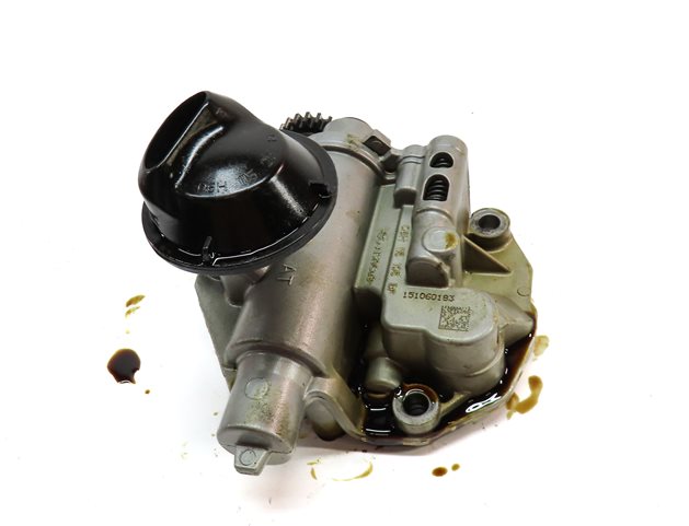 Thumbnail 3: 2016 AUDI A4 (B8 8K) 2.0L (CAED) ENGINE MOTOR OIL FLUID PUMP w/ PICK UP TUBE
