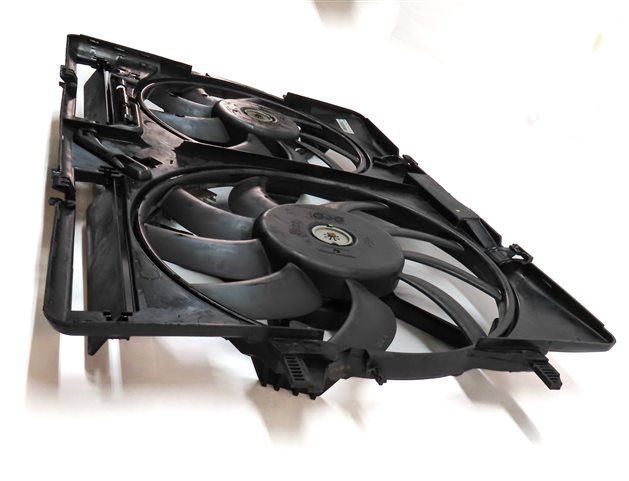 Thumbnail 4: 09-17 AUDI A4 A5 Q5 S4 (B8 8T 8R) 2.0L 3.0L 3.2L RADIATOR COOLING FAN w/ SHROUD