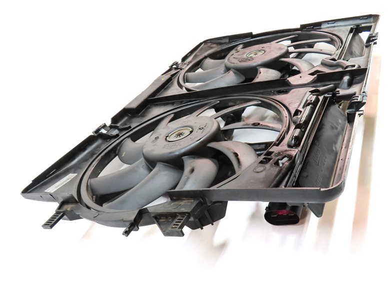 Thumbnail 5: 09-17 AUDI A4 A5 Q5 S4 (B8 8T 8R) 2.0L 3.0L 3.2L RADIATOR COOLING FAN w/ SHROUD