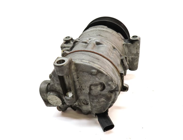 Thumbnail 4: 17-20 AUDI A4 A5 A6 (B9 F5 8W 8WS) 2.0L CYMC TURBO ENGINE A/C COMPRESSOR PUMP