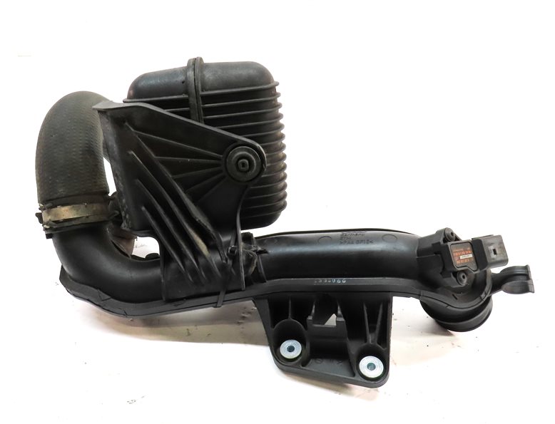 Thumbnail 6: 2016 AUDI A4 (B8 8K) 2.0L (CAED) ENGINE INTERCOOLER HOSE PIPE w/ DAMPENER