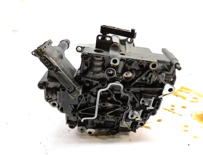 Thumbnail 7: 2013-2016 AUDI A4 (B8 8K) 2.0L FWD CVT TRANSMISSION VALVE BODY OIL PUMP