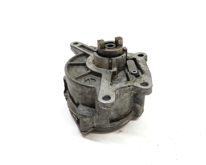 Thumbnail 4: 2012 MERCEDES GL350 (X164) 3.0L DIESEL (OM642) ENGINE BRAKE VACUUM PUMP