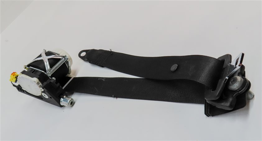 Thumbnail 3: 2012 MERCEDES GL350 (X164) REAR 2ND ROW RIGHT SEAT SEATBELT RETRACTOR (Black)