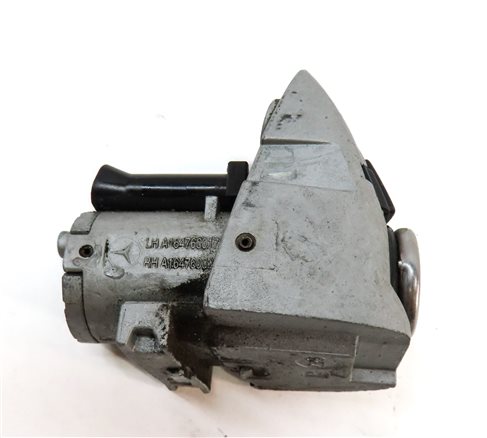 Thumbnail 5: 2012 MERCEDES GL350 (X164) FRONT LEFT DRIVER DOOR HANDLE LOCK CYLINDER w/KEY