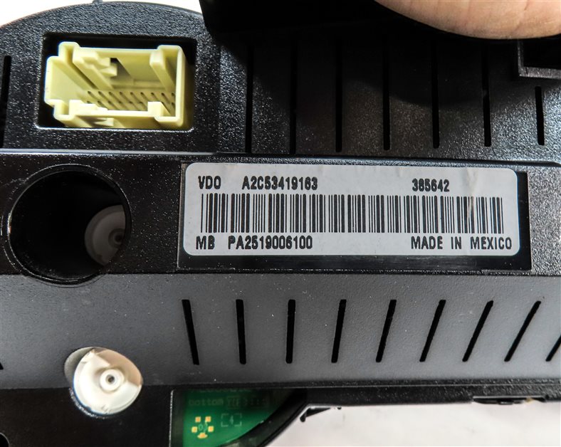 Thumbnail 6: 10-12 MERCEDES GL350 R350 X164 W251 SPEEDOMETER INSTRUMENT GAUGE CLUSTER (126k)