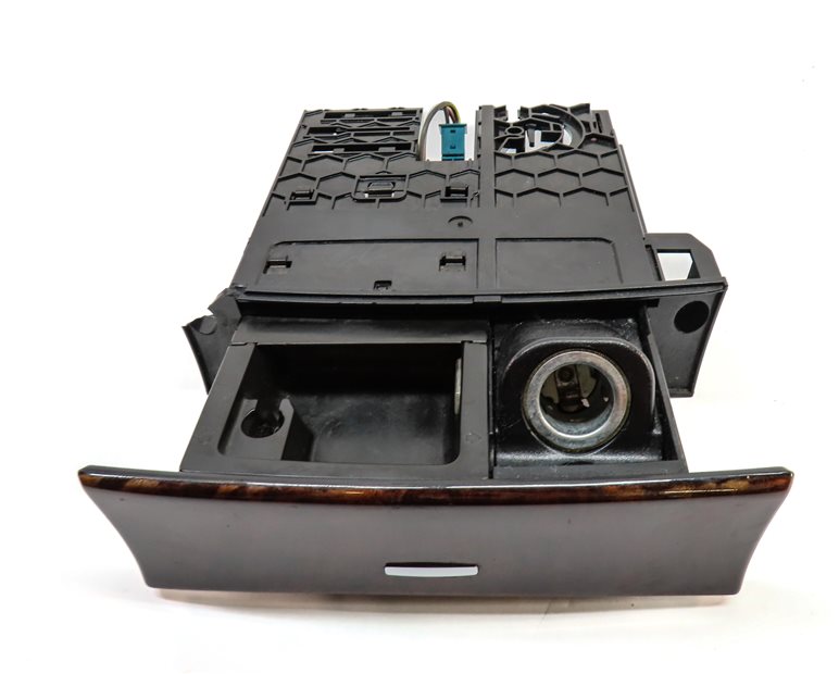 Thumbnail 8: 2012 MERCEDES GL350 (X164) FRONT CENTER CONSOLE ASHTRAY w/ 12V SOCKET