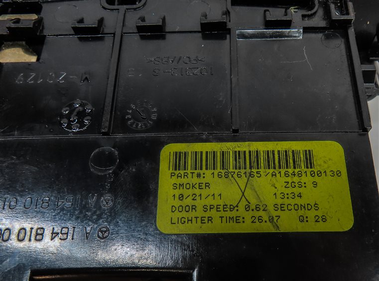 Thumbnail 9: 2012 MERCEDES GL350 (X164) FRONT CENTER CONSOLE ASHTRAY w/ 12V SOCKET