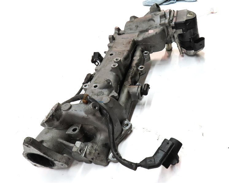 Thumbnail 4: 09-13 MERCEDES GL ML R (W164 W251 X164) 3.0L OM642 DIESEL LEFT INTAKE MANIFOLD