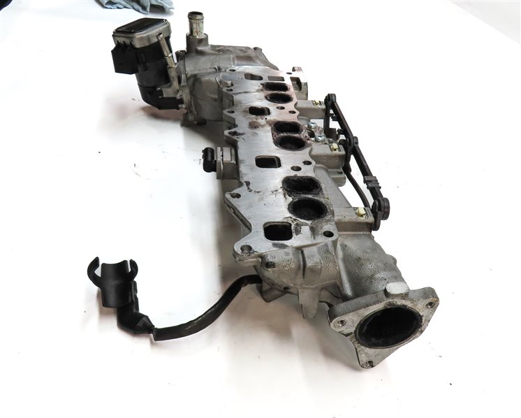 Thumbnail 8: 09-13 MERCEDES GL ML R (W164 W251 X164) 3.0L OM642 DIESEL LEFT INTAKE MANIFOLD