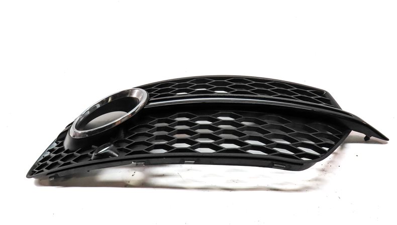 Thumbnail 2: 2013-2016 AUDI Q5 (B8 8R) FRONT RIGHT PASSENGER LOWER BUMPER FOGLIGHT LAMP TRIM