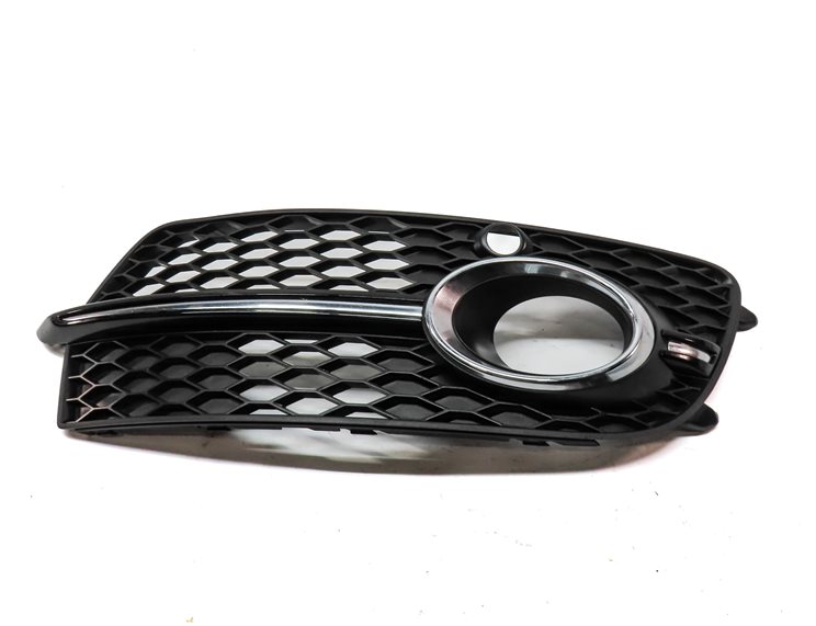Thumbnail 4: 2013-2016 AUDI Q5 (B8 8R) FRONT RIGHT PASSENGER LOWER BUMPER FOGLIGHT LAMP TRIM