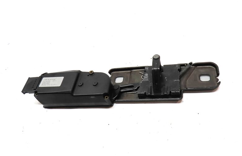 Thumbnail 2: 2013 AUDI Q5 (B8 8R) REAR TRUNK TAILGATE HATCH LID LATCH STRIKER PLATE ACTUATOR