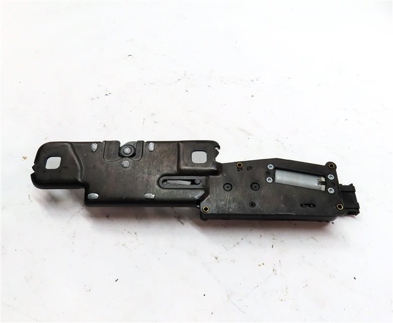 Thumbnail 7: 2013 AUDI Q5 (B8 8R) REAR TRUNK TAILGATE HATCH LID LATCH STRIKER PLATE ACTUATOR