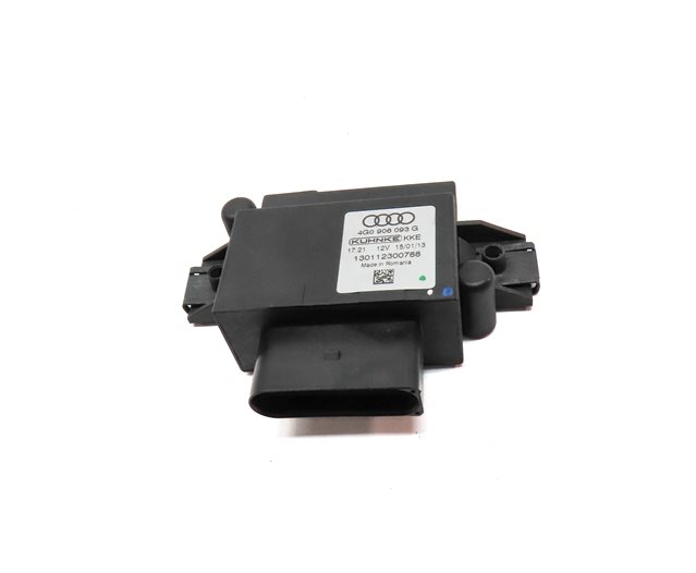 Thumbnail 2: 2013 AUDI Q5 (B8 8R) FUEL PUMP RELAY CONTROL MODULE