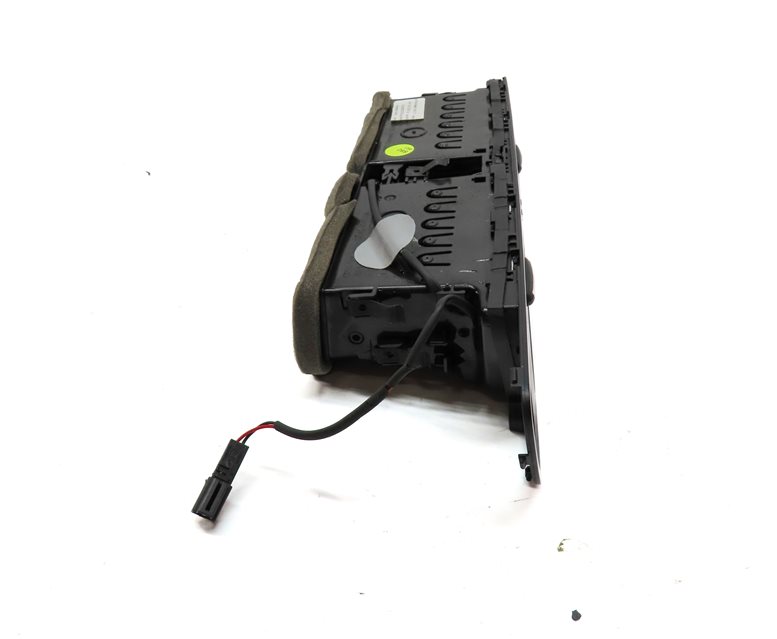 Thumbnail 3: 2013 AUDI Q5 (B8 8R) FRONT CENTER DASH HEAT AIR AC HVAC VENT (Black)