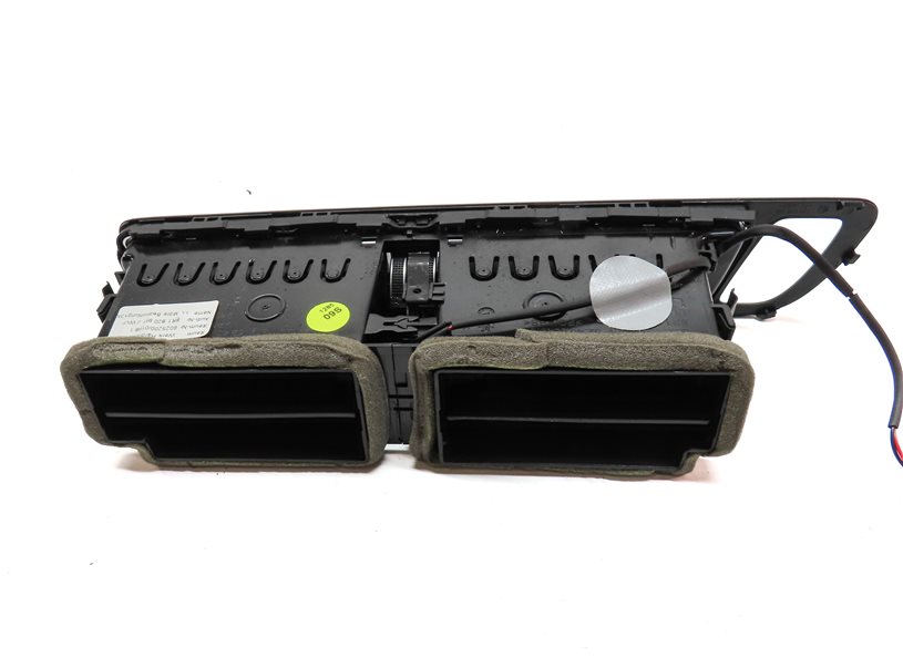 Thumbnail 4: 2013 AUDI Q5 (B8 8R) FRONT CENTER DASH HEAT AIR AC HVAC VENT (Black)