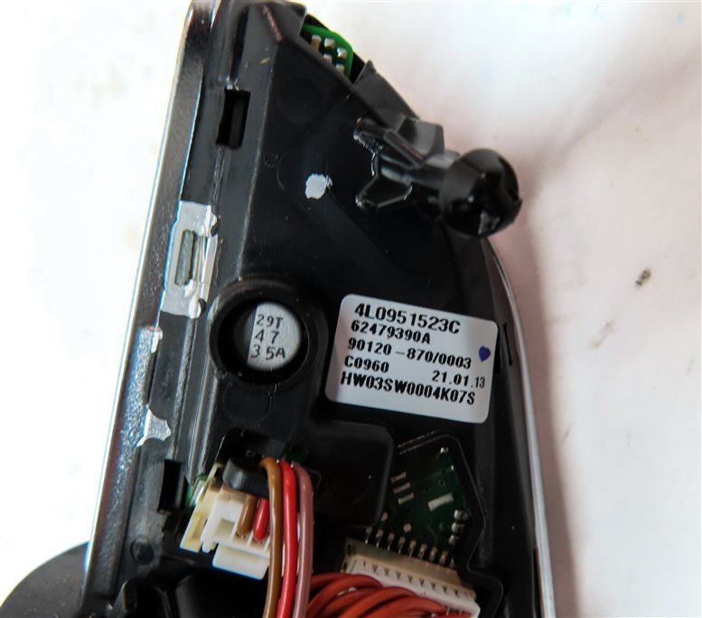 Thumbnail 8: 2013 AUDI Q5 (B8 8R) DRIVER STEERING WHEEL MEDIA RADIO CONTROL SWITCH BUTTONS