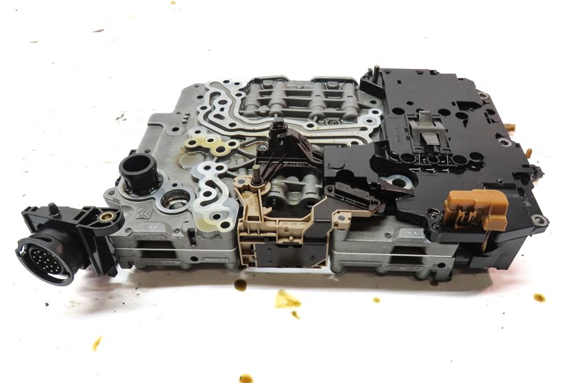 Thumbnail 5: 2013-2017 AUDI Q5 (B8 8R) AWD - A/T AUTOMATIC TRANSMISSION VALVE BODY