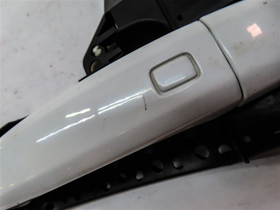 Thumbnail 7: 09-17 AUDI A4 S4 Q5 ALLROAD FRONT RIGHT PASSENGER KEYLESS DOOR HANDLE (White)
