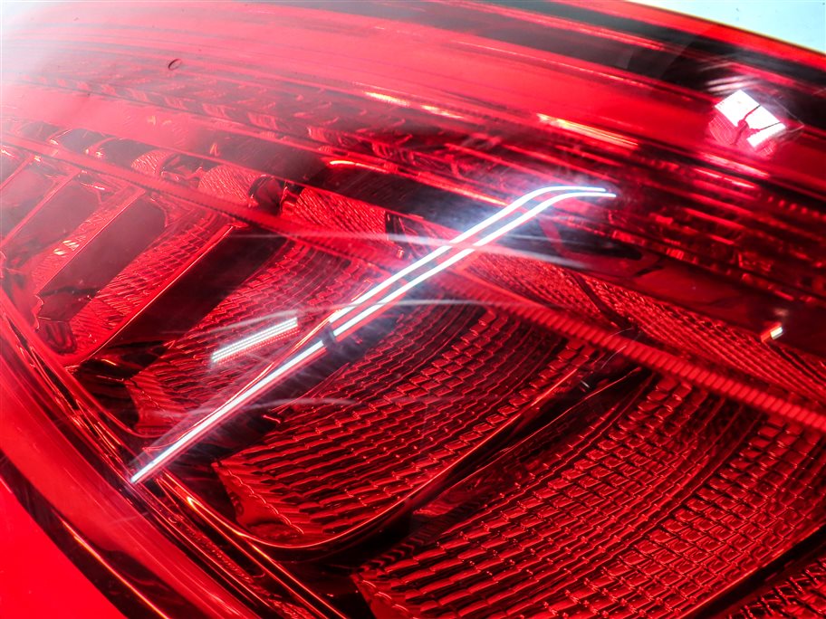 Thumbnail 7: 2013-2017 AUDI Q5 SQ5 (B8 8R) RIGHT PASSENGER TAILLIGHT BRAKE LIGHT LAMP (LED)