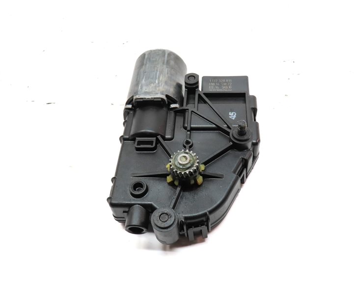 Thumbnail 5: 2007-2014 AUDI Q7 (4L) PANORAMIC SUNROOF MOTOR SUN ROOF MOTOR SUNSHADE MOTOR