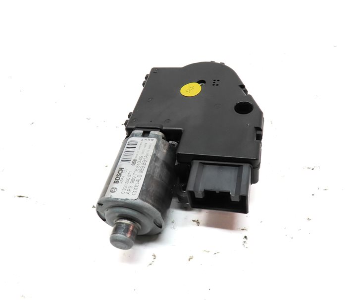 Thumbnail 2: 2007-2014 AUDI Q7 (4L) PANORAMIC SUNROOF MOTOR SUN ROOF MOTOR SUNSHADE MOTOR