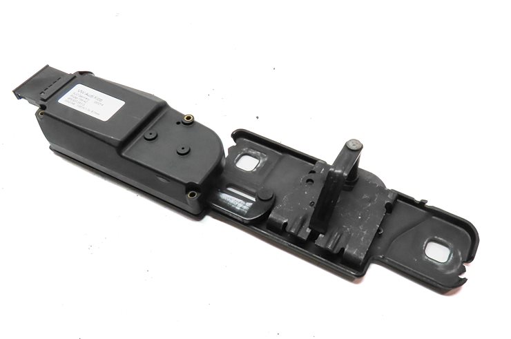 14 AUDI Q7 (4L) REAR TRUNK TAILGATE LIFTGATE HATCH LID LOCK LATCH STRIKER PLATE