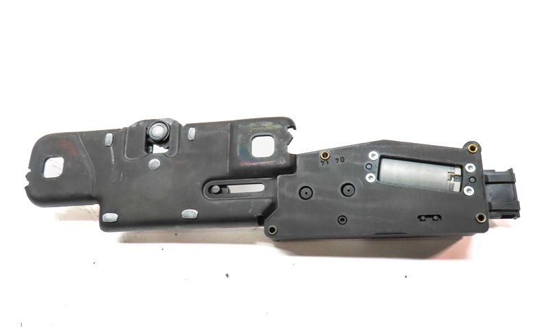 Thumbnail 5: 14 AUDI Q7 (4L) REAR TRUNK TAILGATE LIFTGATE HATCH LID LOCK LATCH STRIKER PLATE