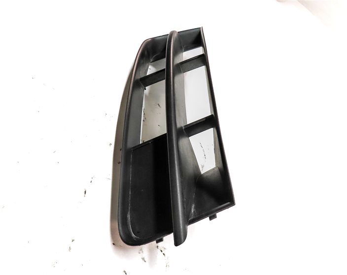 Thumbnail 3: 2014 AUDI Q7 (4L) FRONT RIGHT PASSENGER LOWER BUMPER TRIM AIR VENT GRILLE END