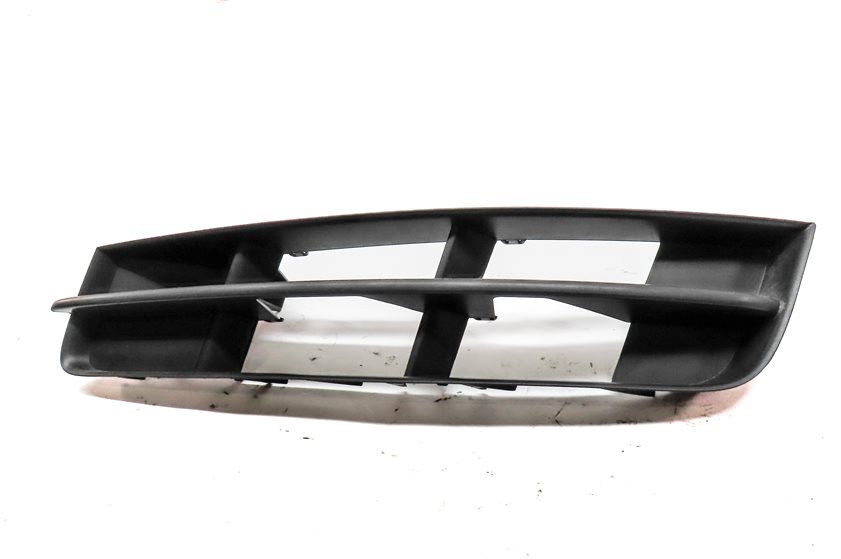 Thumbnail 2: 2014 AUDI Q7 (4L) FRONT LEFT DRIVER LOWER BUMPER TRIM AIR VENT GRILLE END