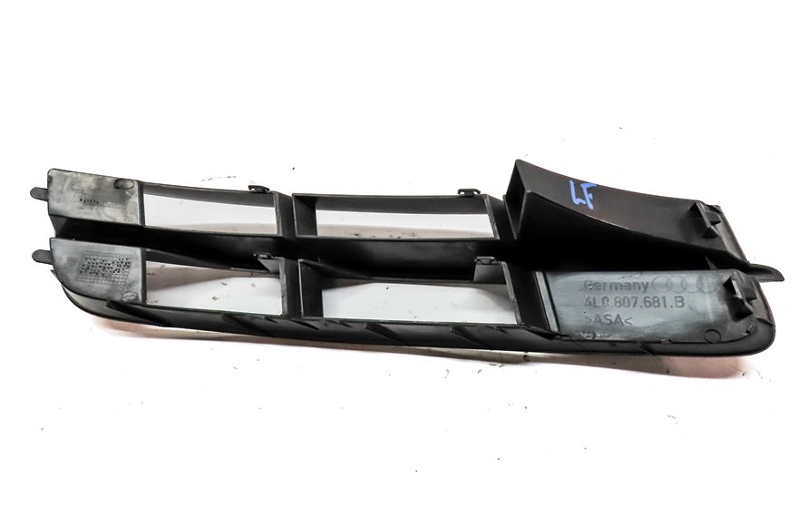 Thumbnail 6: 2014 AUDI Q7 (4L) FRONT LEFT DRIVER LOWER BUMPER TRIM AIR VENT GRILLE END