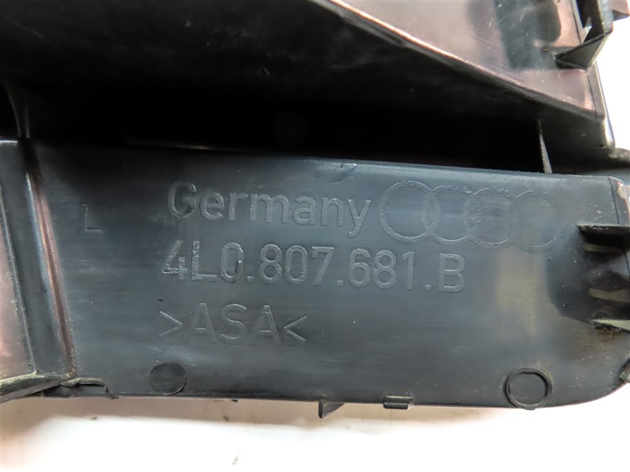 Thumbnail 7: 2014 AUDI Q7 (4L) FRONT LEFT DRIVER LOWER BUMPER TRIM AIR VENT GRILLE END