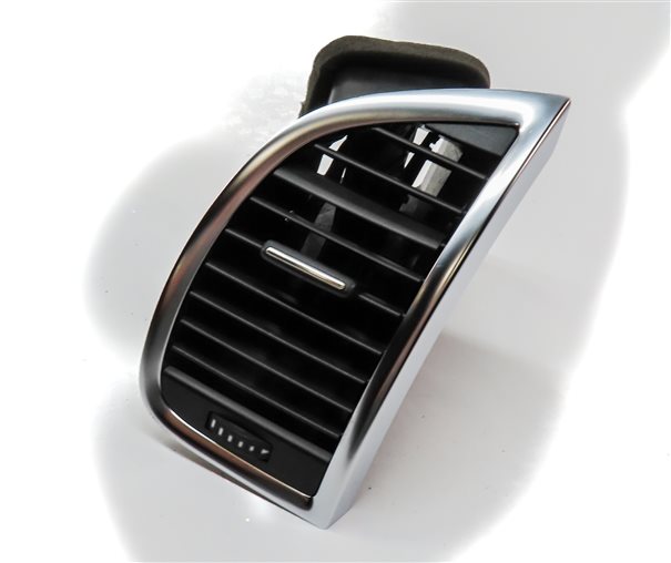 Thumbnail 1: 2014 AUDI Q7 (4L) FRONT RIGHT PASSENGER DASH HEAT AIR AC HVAC VENT (Black)