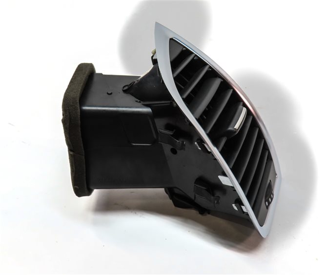 Thumbnail 3: 2014 AUDI Q7 (4L) FRONT RIGHT PASSENGER DASH HEAT AIR AC HVAC VENT (Black)