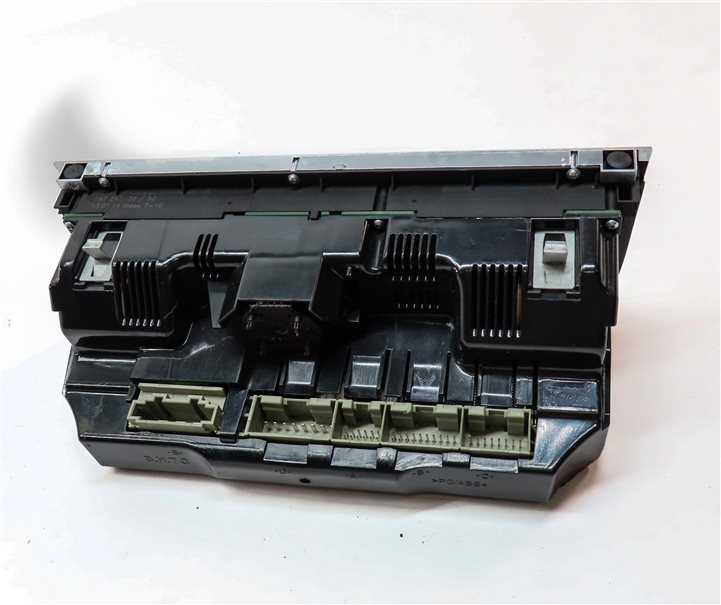 Thumbnail 5: 2013-2015 AUDI Q7 (4L) HEATER AC TEMPERATURE CLIMATE CONTROL PANEL (HEATED SEAT)