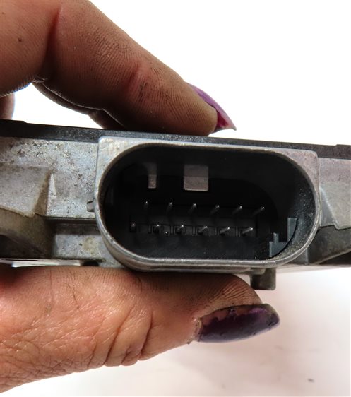 Thumbnail 6: 2013-2020 AUDI Q7 (4L 4M) REAR RIGHT LANE DEPARTURE BLIND SPOT MODULE (MASTER)