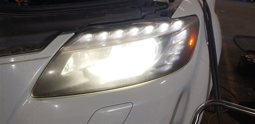 Thumbnail 2: 2010-2015 AUDI Q7 (4L) LEFT DRIVER XENON HID HEADLIGHT LIGHT LAMP (NON AFS)